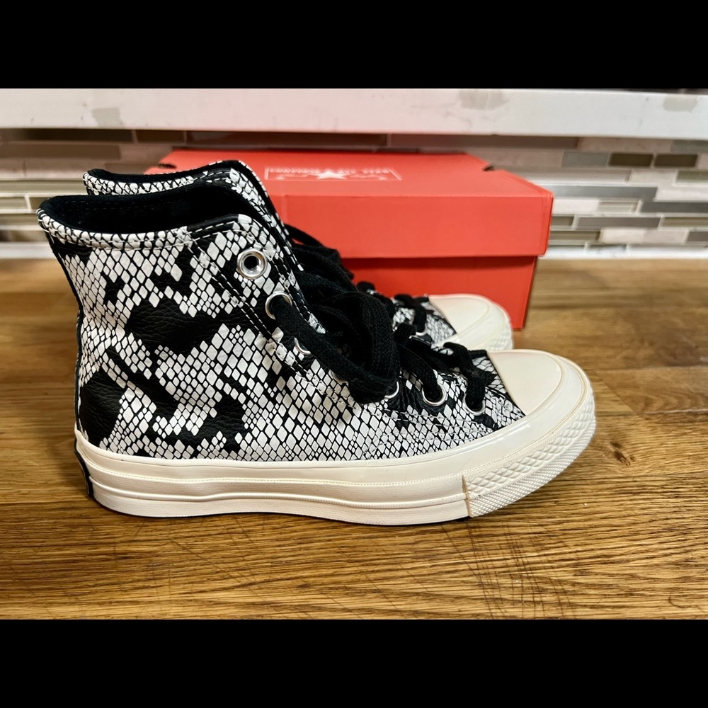 Converse shoes new with box size 5